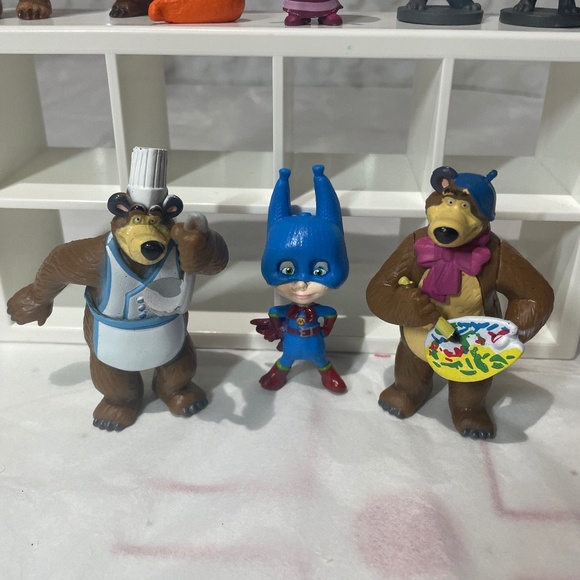 🎁2 for $15- Masha and the 🐻Bear blind bag figures - Picture 4 of 6